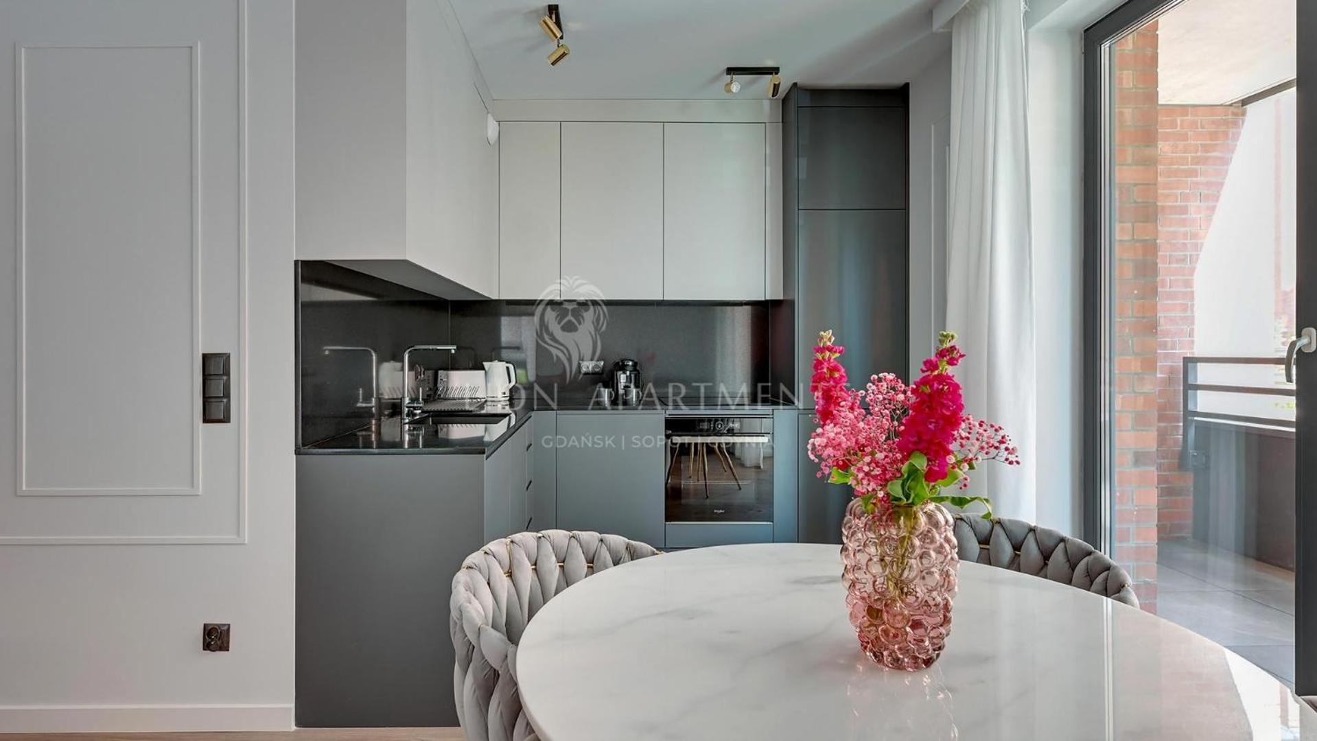Premiem Cube Apartments In Center By Lion Apartments Γκντανσκ Εξωτερικό φωτογραφία
