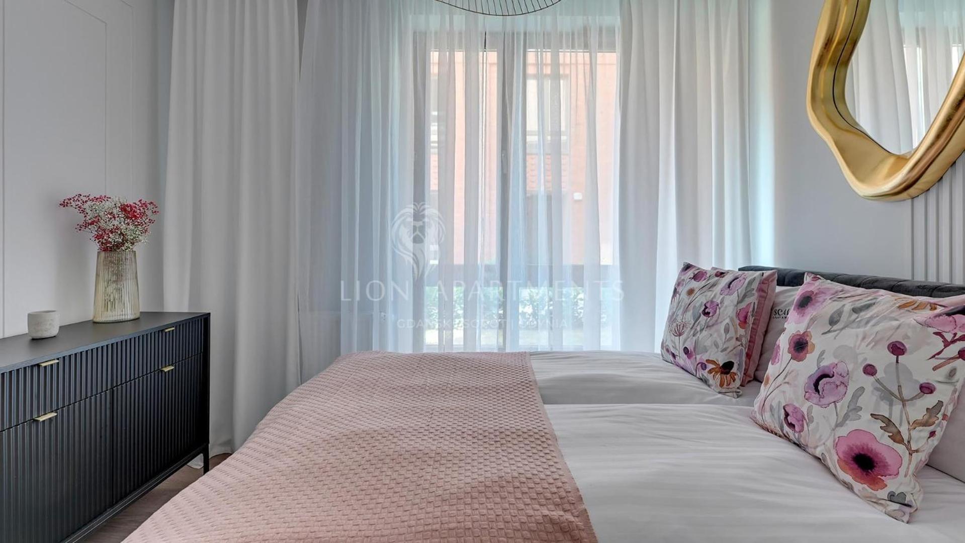Premiem Cube Apartments In Center By Lion Apartments Γκντανσκ Εξωτερικό φωτογραφία