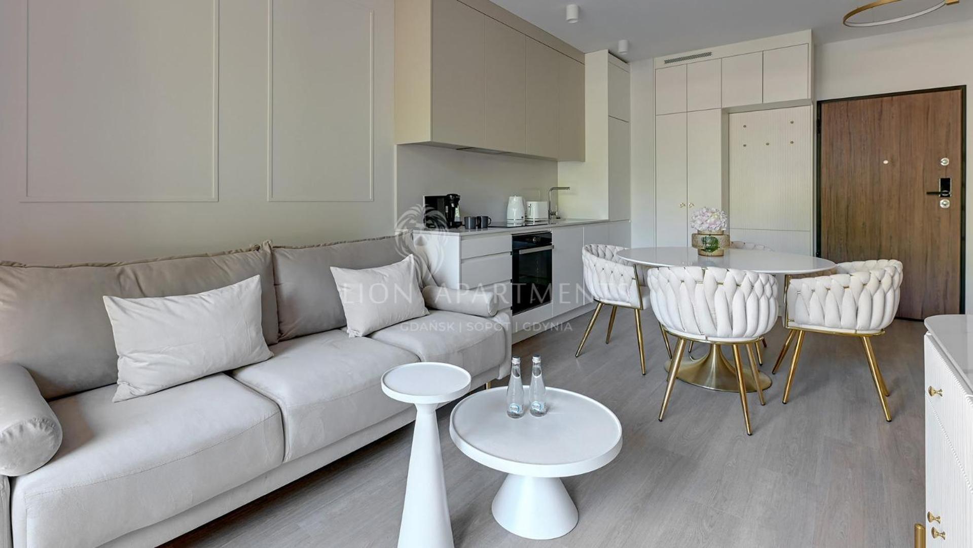 Premiem Cube Apartments In Center By Lion Apartments Γκντανσκ Εξωτερικό φωτογραφία