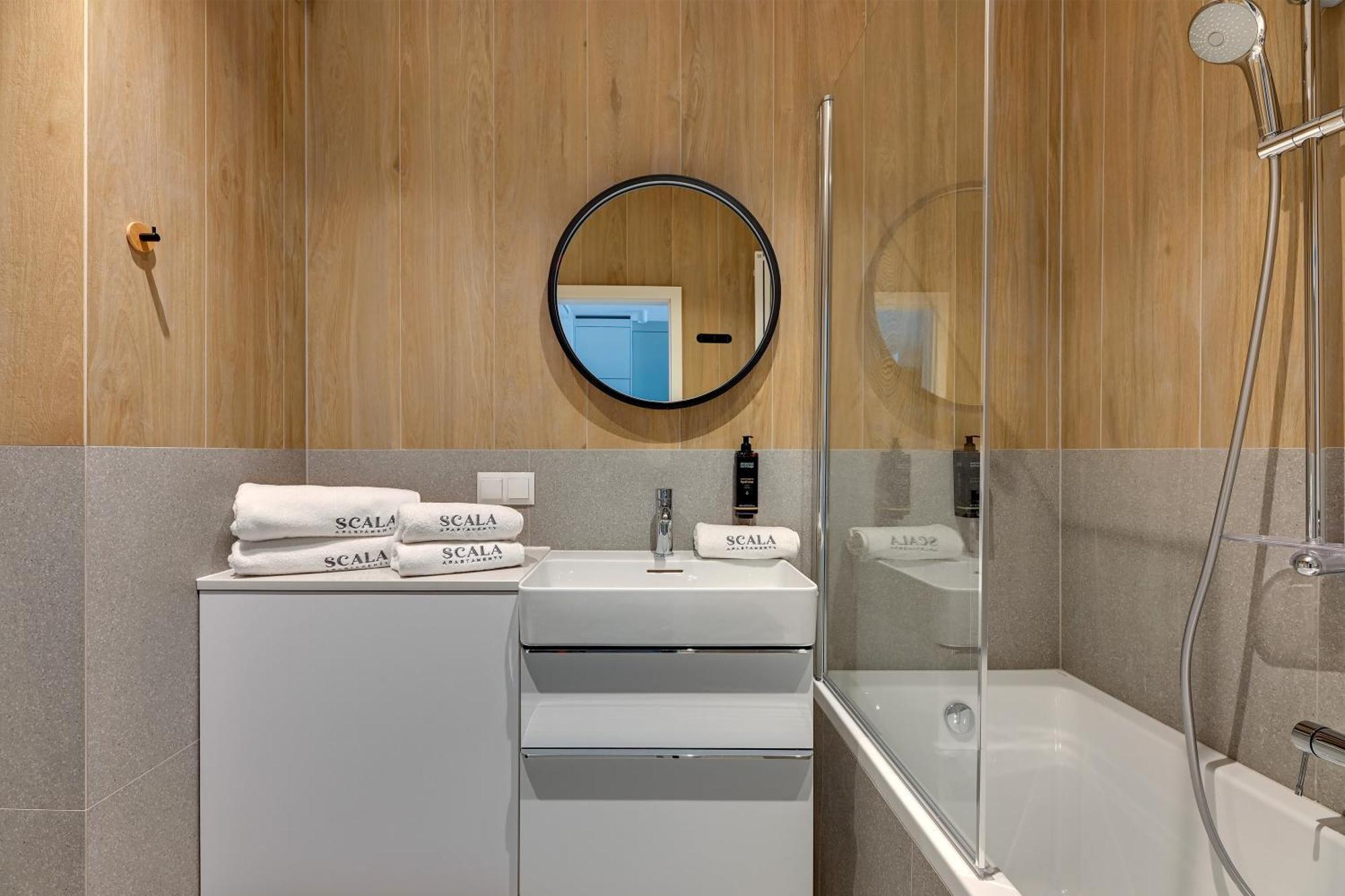 Premiem Cube Apartments In Center By Lion Apartments Γκντανσκ Εξωτερικό φωτογραφία