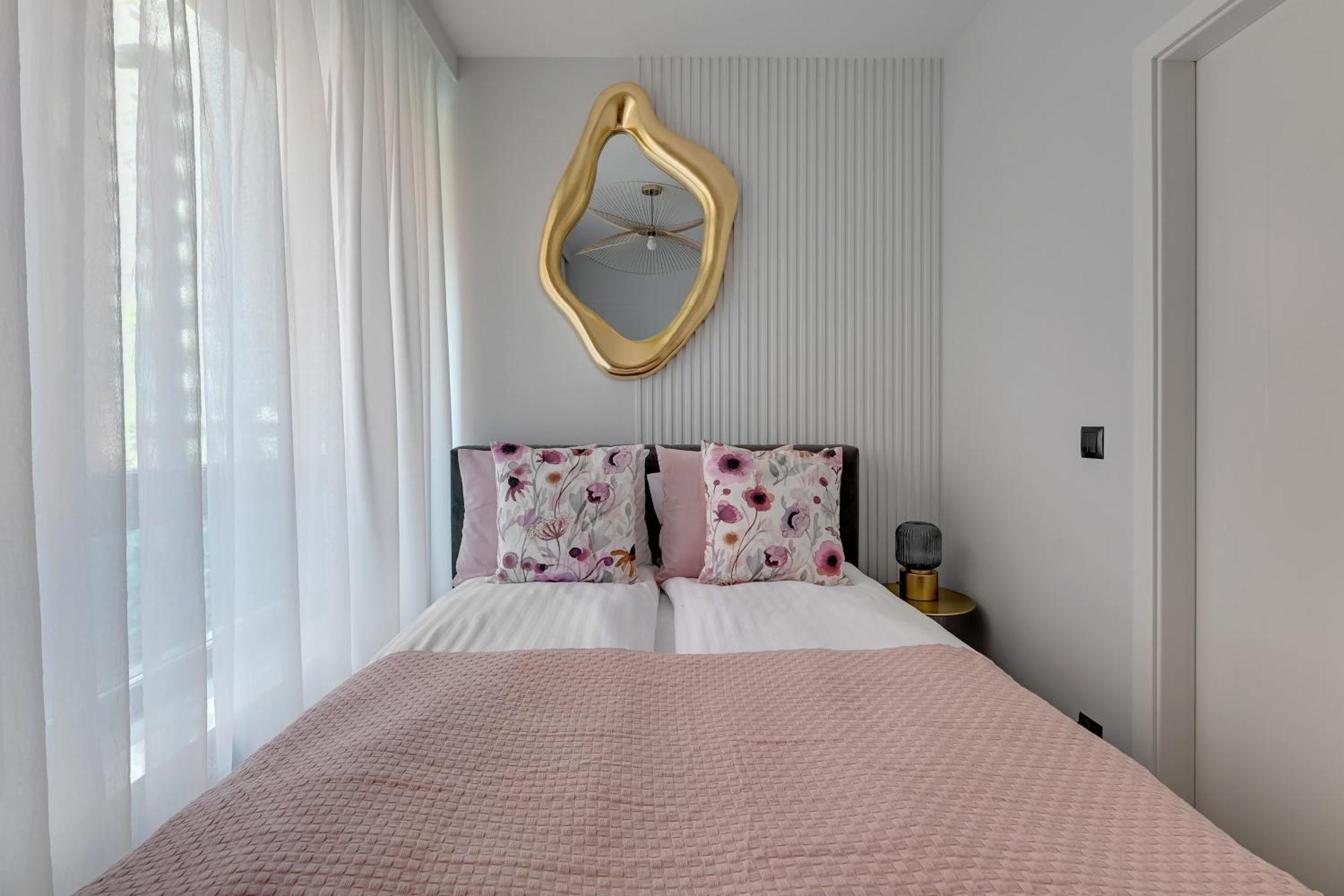 Premiem Cube Apartments In Center By Lion Apartments Γκντανσκ Εξωτερικό φωτογραφία